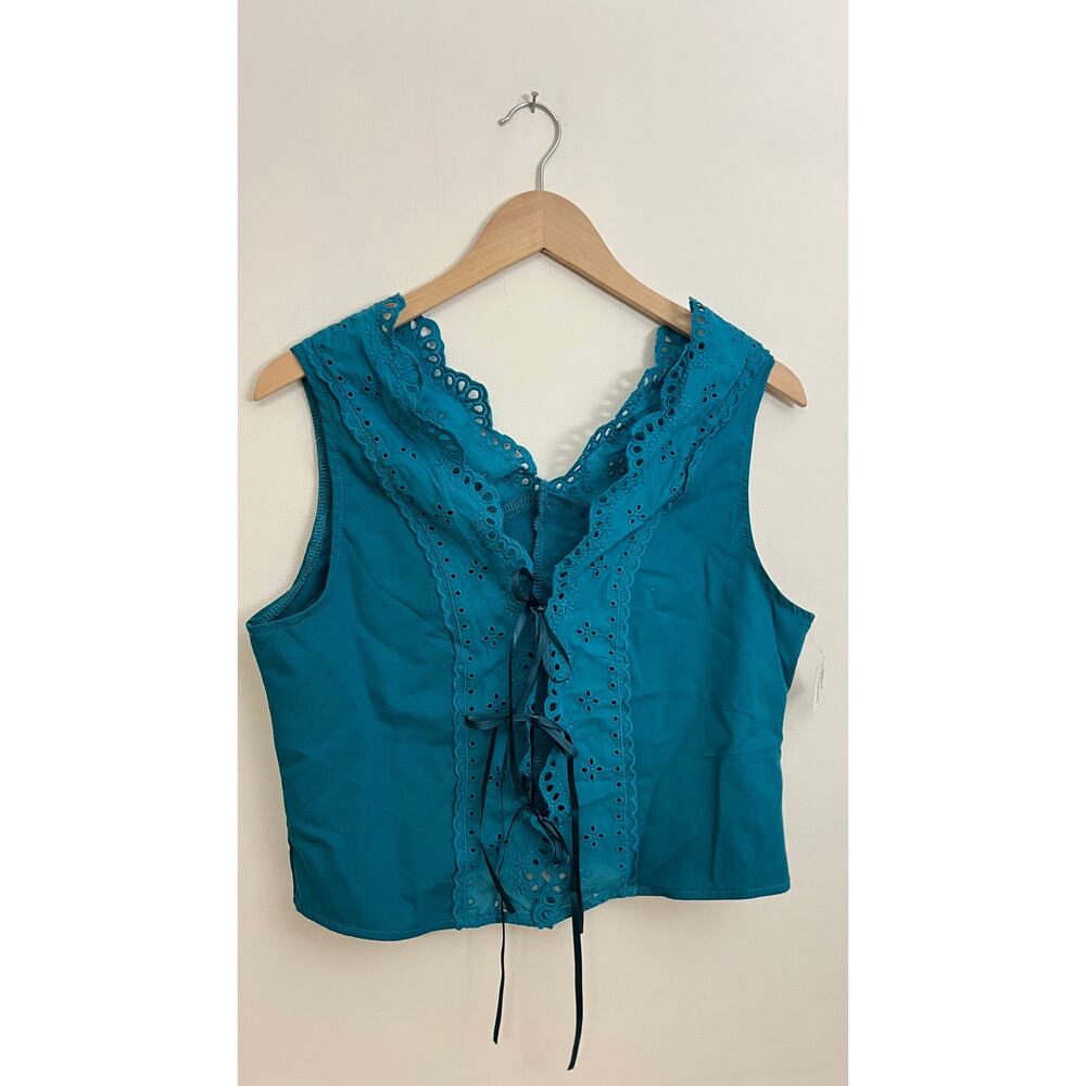 Teal Tie‎ Front Tank Top with Eyelet Details Size Large